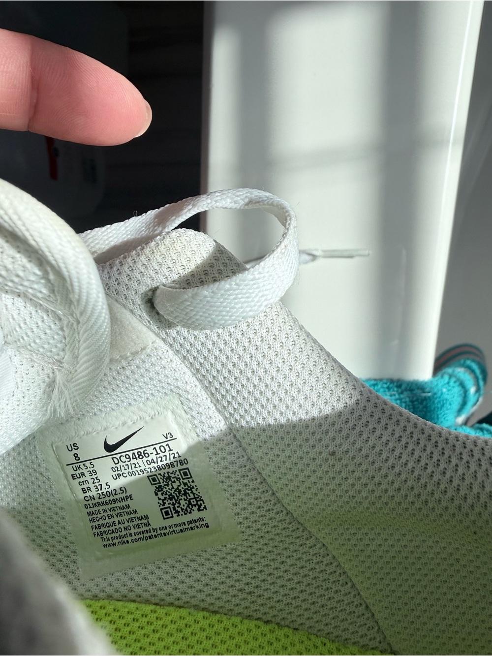 Nike Air Force 1’ 07 LE Women’s Athletic Sneakers Apple green sole Worn once - Picture 4 of 9